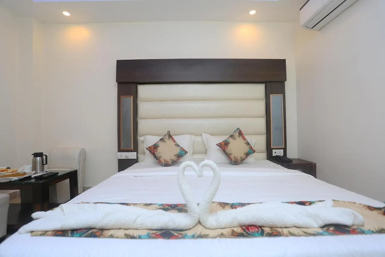 Hotel Raj Palace - Igi Airport Delhi New Delhi 5*,  India